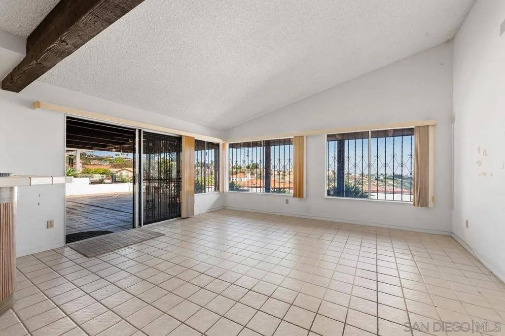 Photo of 1685 Calle De Cinco
