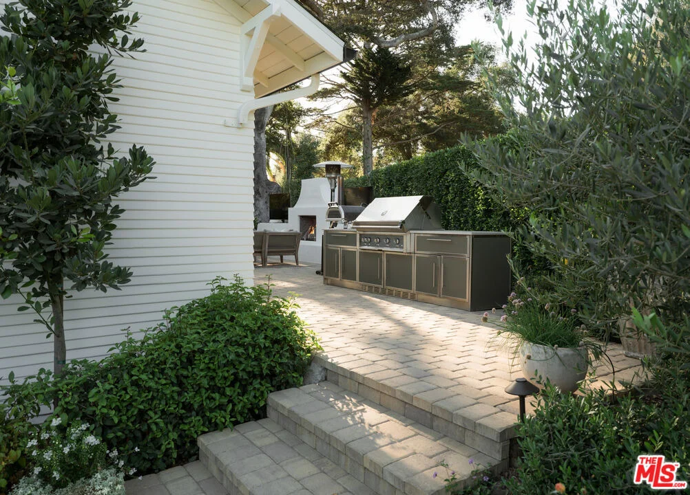 Photo of 540 El Bosque Road