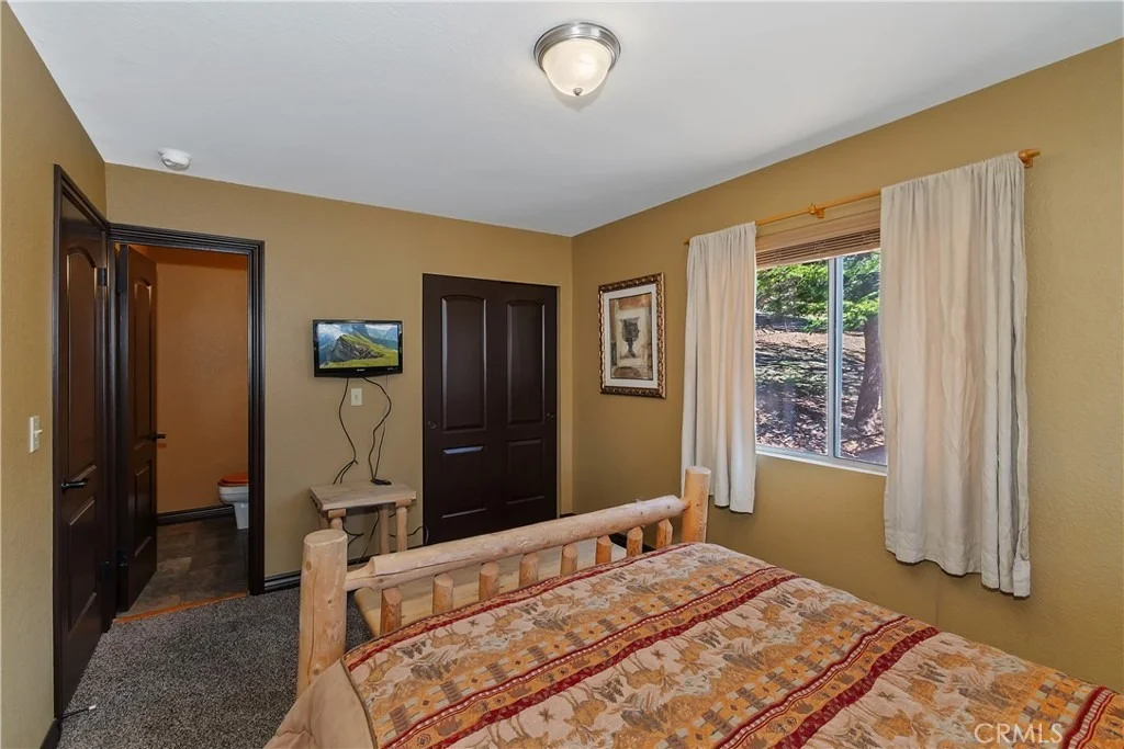 Photo of 43850 Yosemite Drive