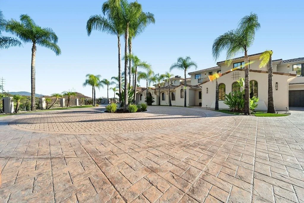 Photo of 2424 Cerro Sereno