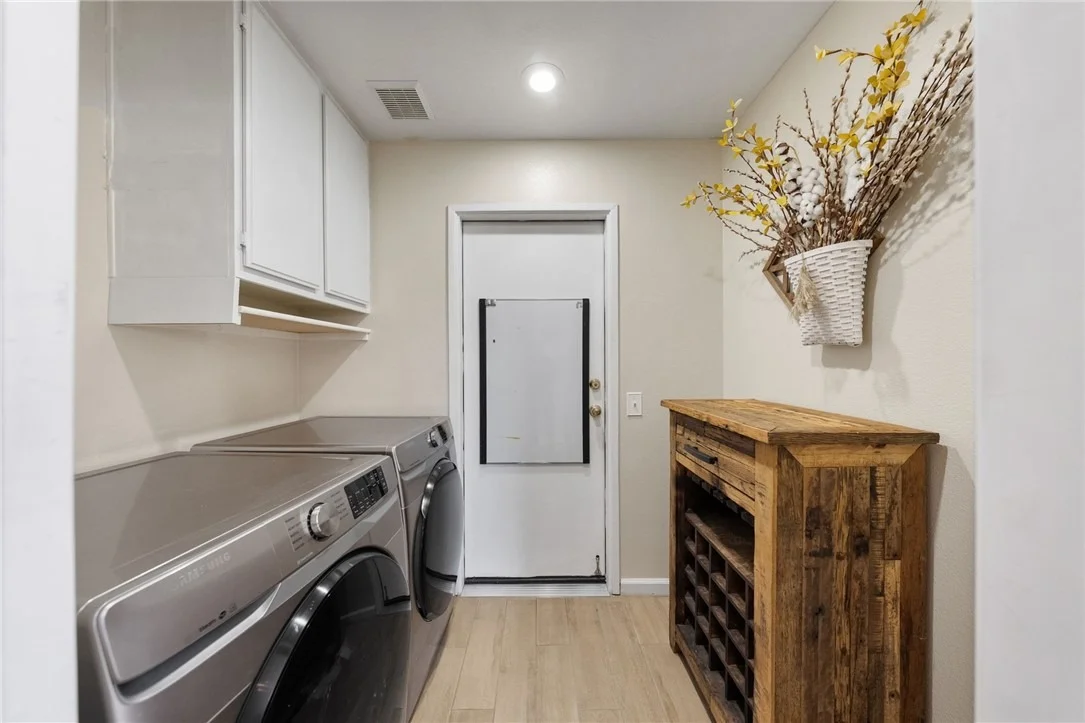 Photo of 41309 Pine Tree Circle
