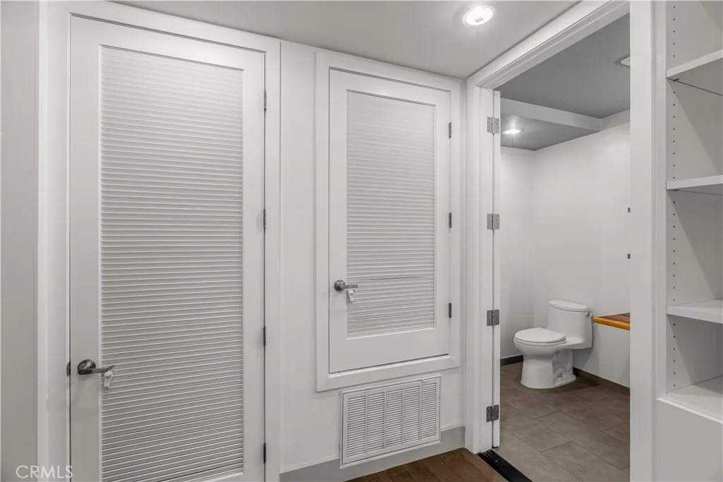 Photo of Unit 100 at 433 Pine Avenue