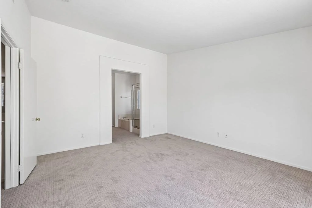 Photo of 915 Applewilde Drive