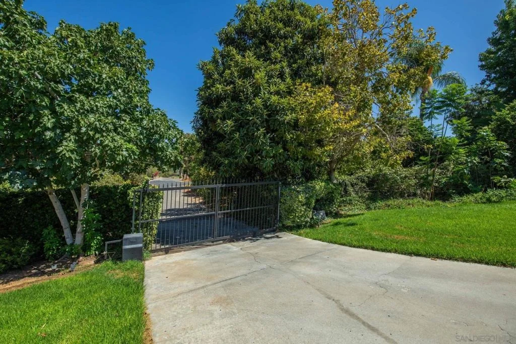 Photo of 2613 Sunset Hills