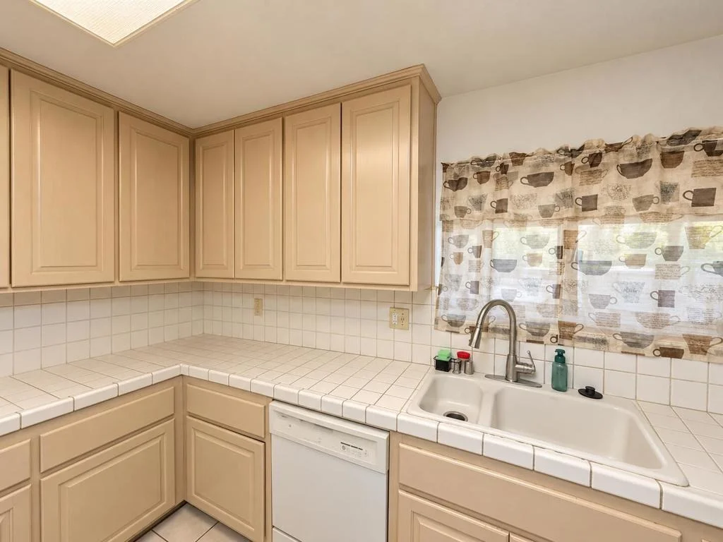 Photo of 27160 Shadowcrest Lane
