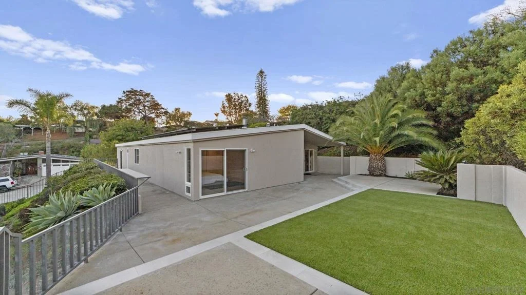 Photo of 4909 Pacifica