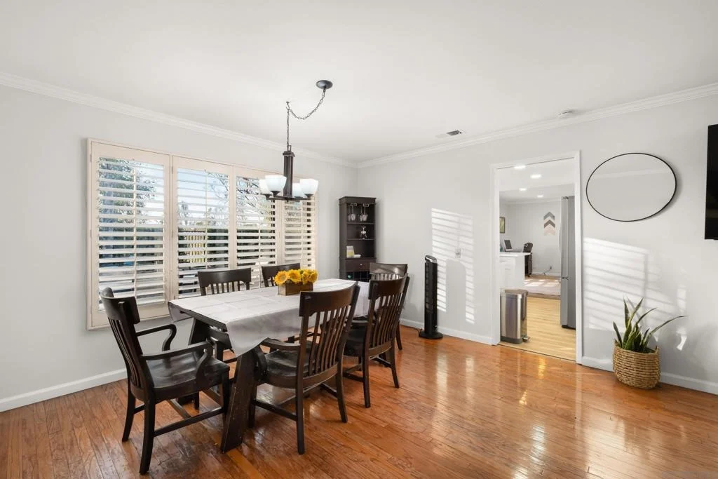 Photo of 10790 Oakbend Drive