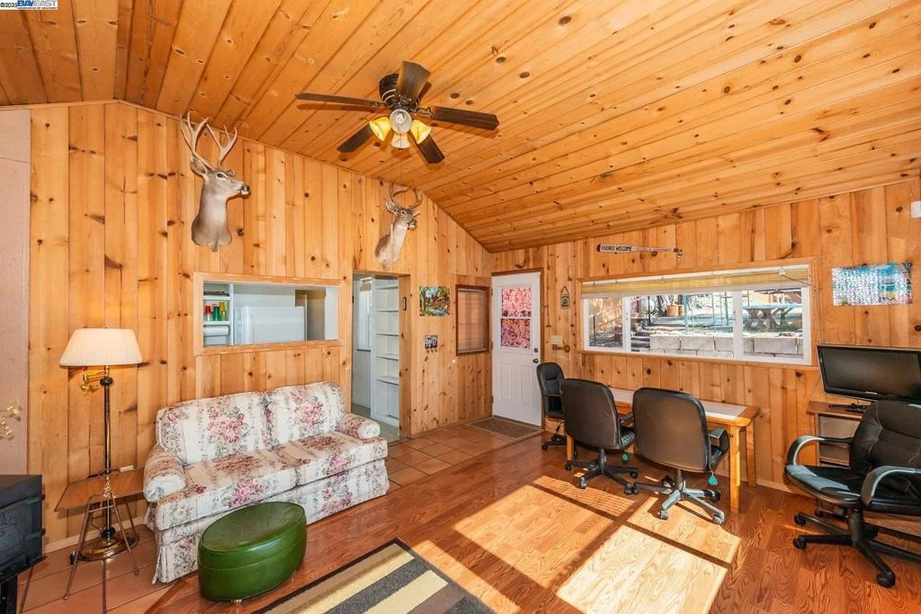 Photo of 8341 East Side Rd