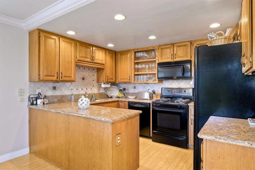 Photo of Unit A at 802 Kalpati
