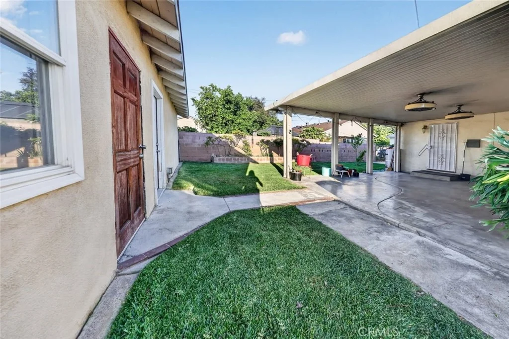 Photo of 1695 James Place