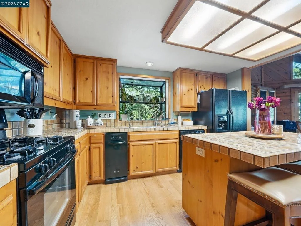 Photo of 2000 Curry Canyon Rd