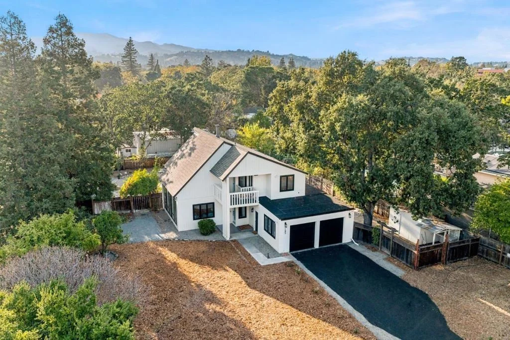 Photo of 195 Pleasant Valley Drive