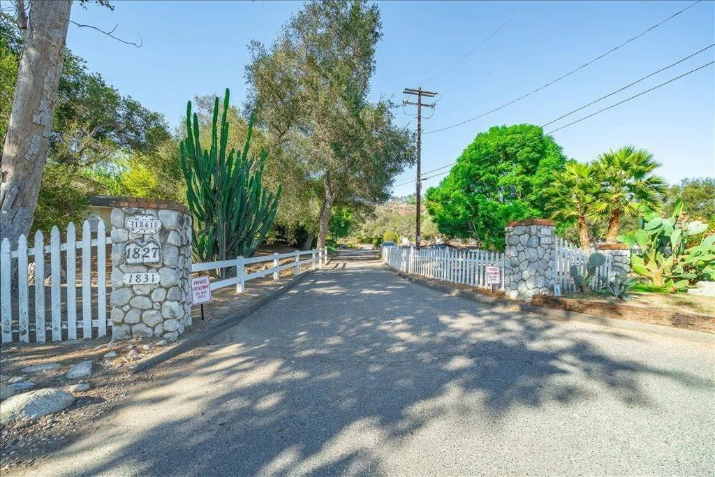 Photo of 1841 Tecalote Drive