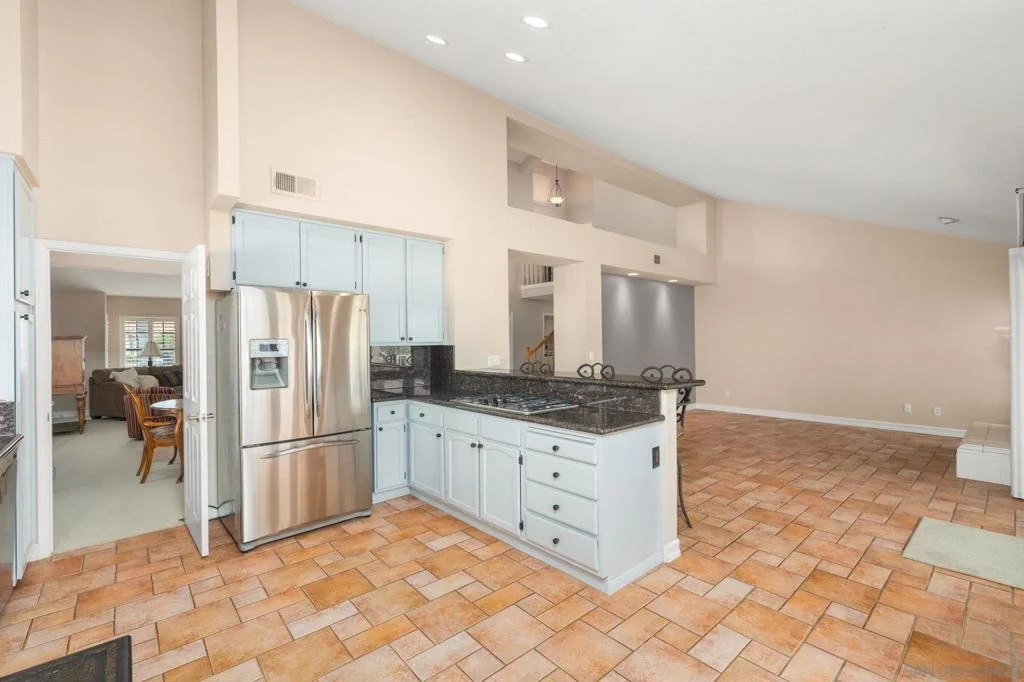 Photo of 2087 Balboa Cir.