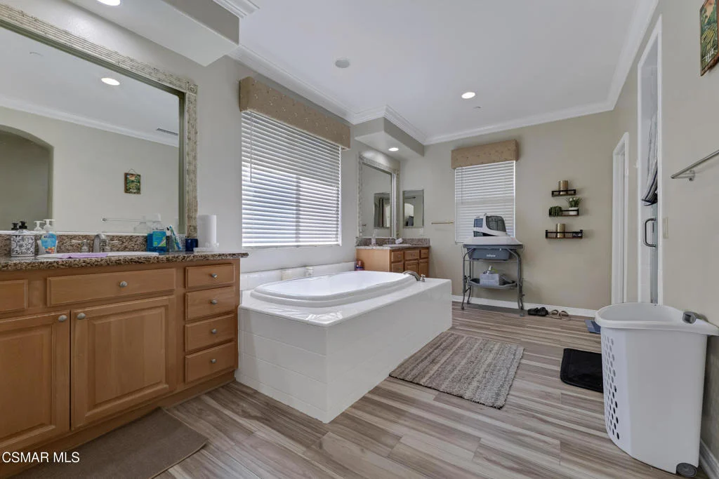 Photo of 5588 California Oak Street