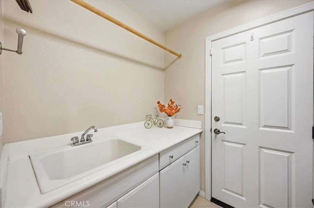 Photo of 37052 Almond