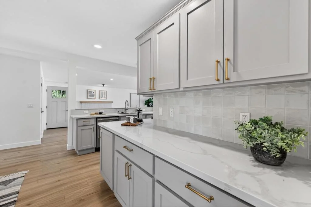 Photo of 944 White Drive