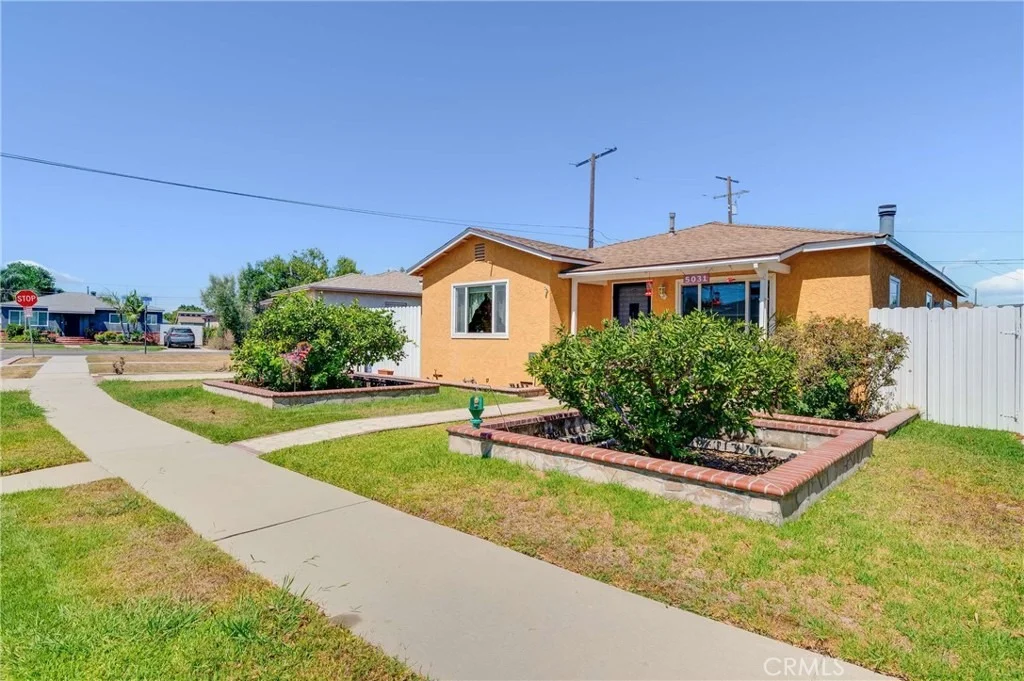 Photo of 5031 N Raton