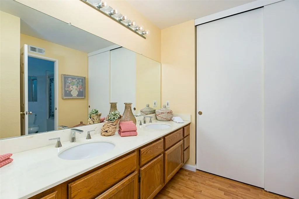 Photo of 1680 Cottage Glen Ct