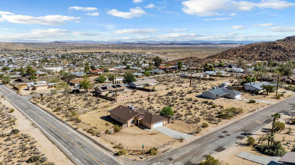 Photo of 61714 Alta Mesa Drive