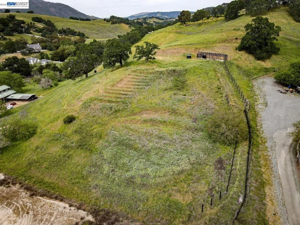 Photo of 6115 Morgan Territory Rd