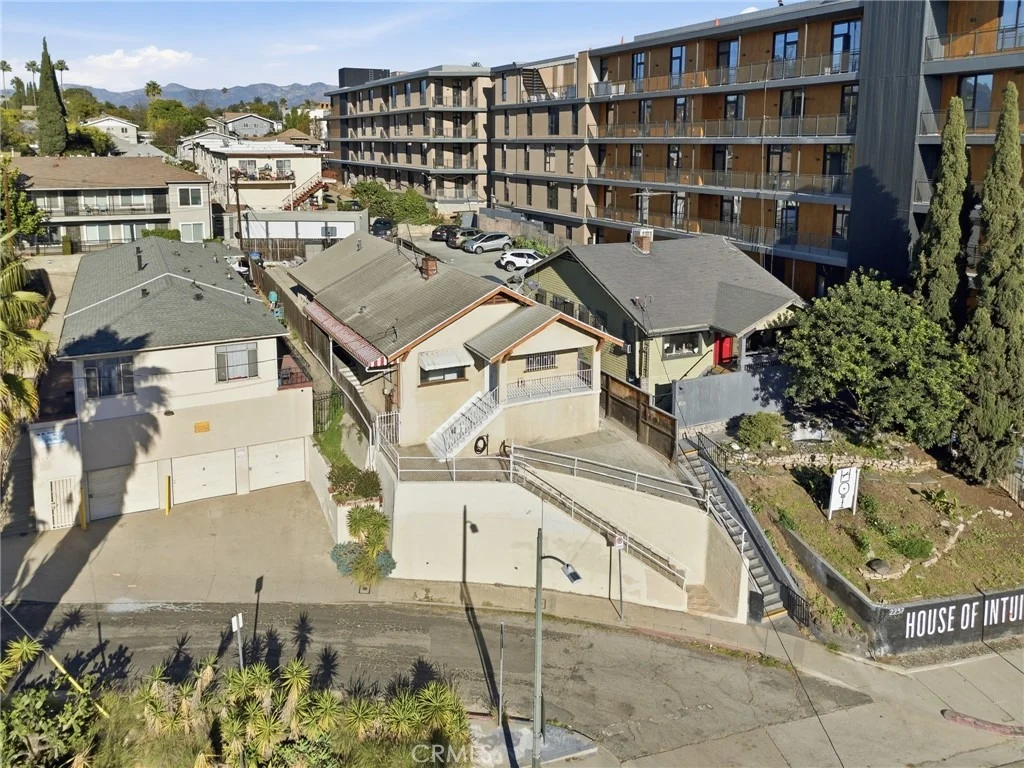 Photo of 2239 W Sunset Boulevard