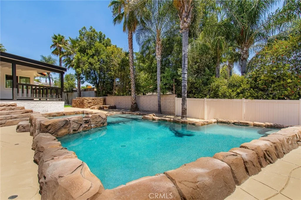 Photo of 23584 Brook