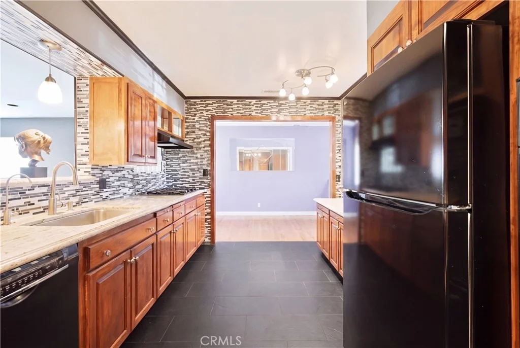 Photo of 7032 Encino