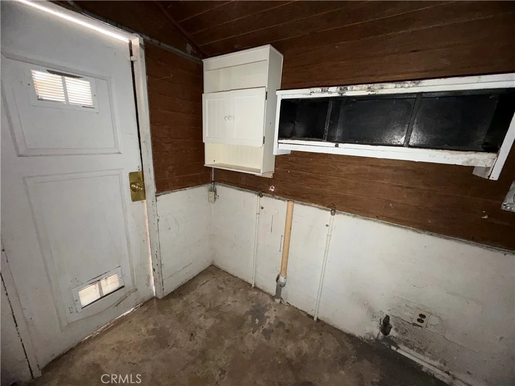 Photo of 567 W Yermo