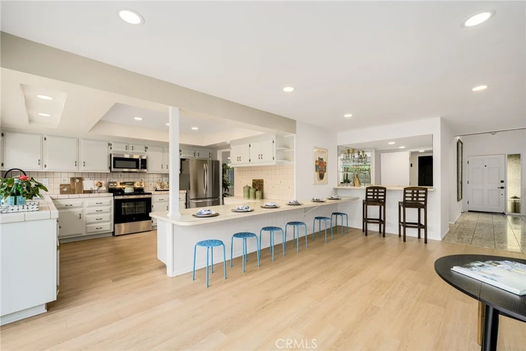 Photo of 9327 Lexington Street