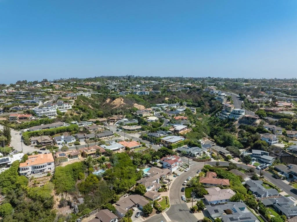 Photo of 972 Skylark Drive