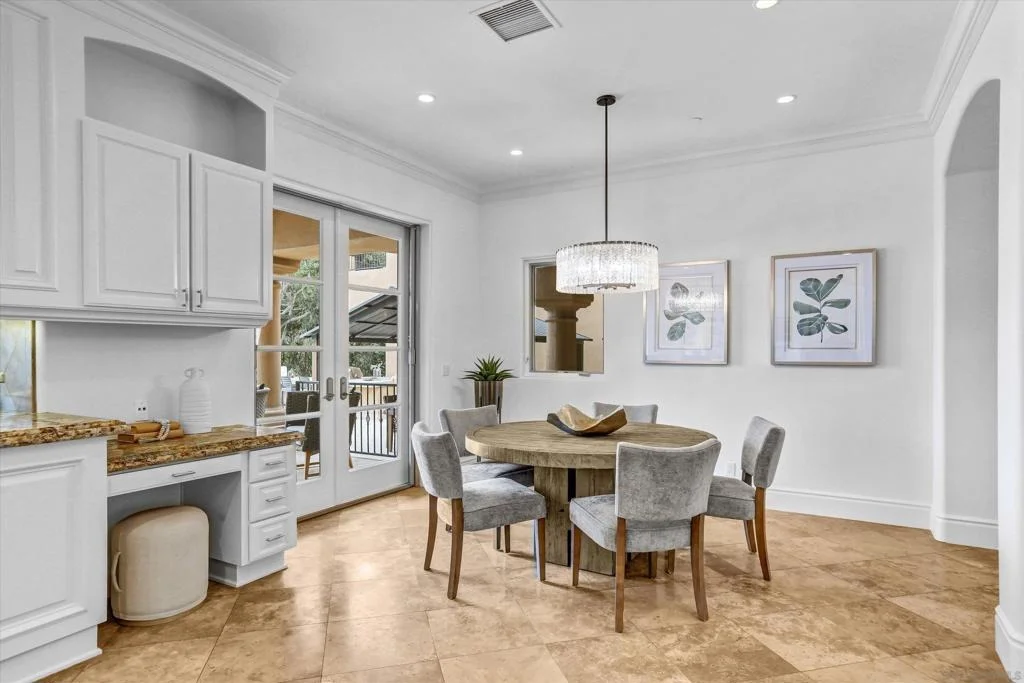 Photo of 6102 Avenida Alteras