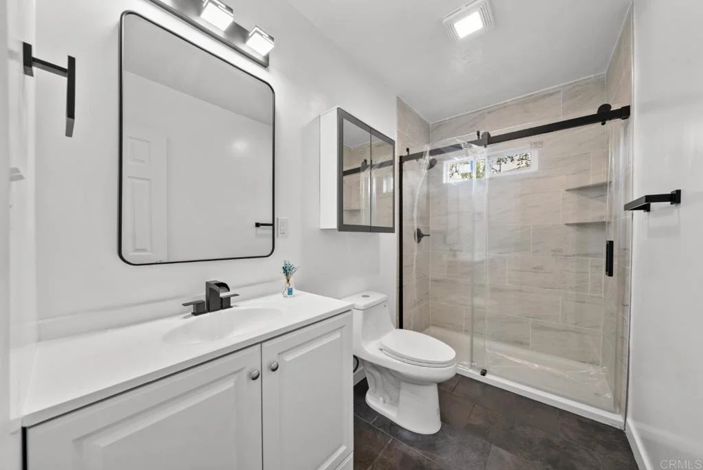 Photo of 515 Iona Drive