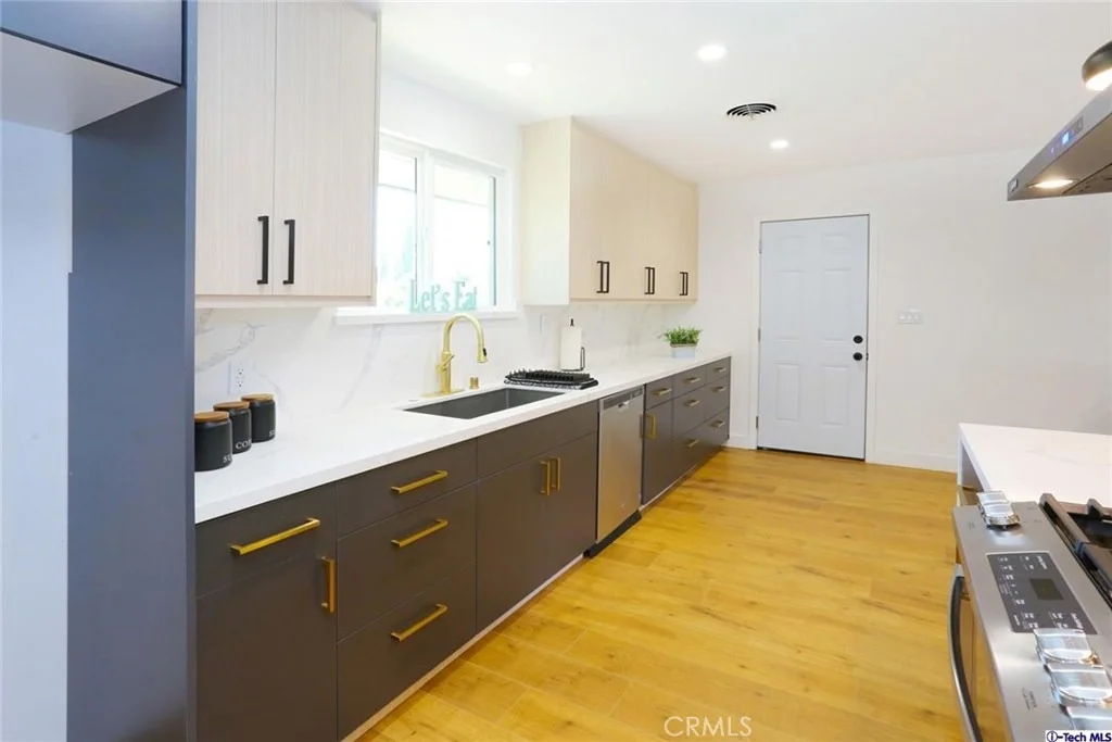Photo of 10035 Jimenez Street