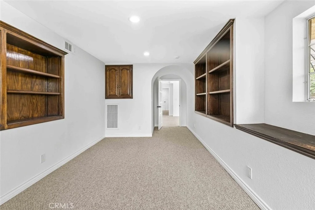 Photo of 631 Caleb Street