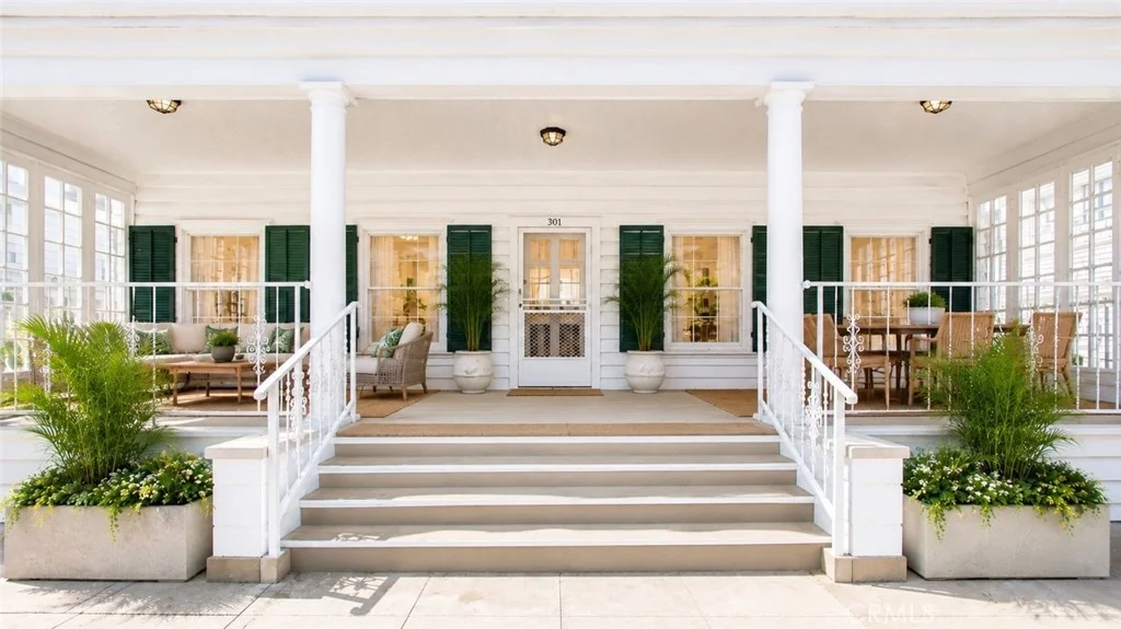 Photo of 301 Catalina