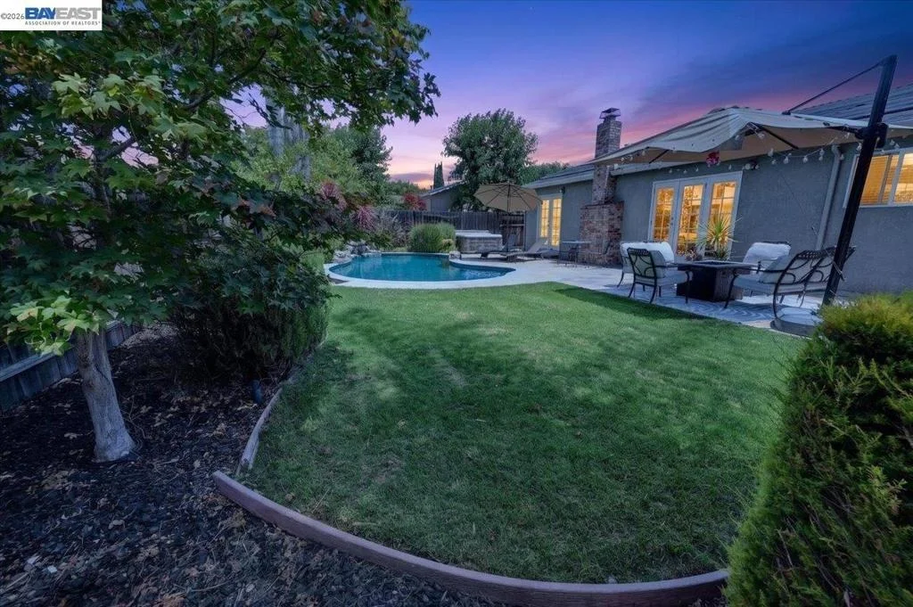 Photo of 118 Diamond Dr