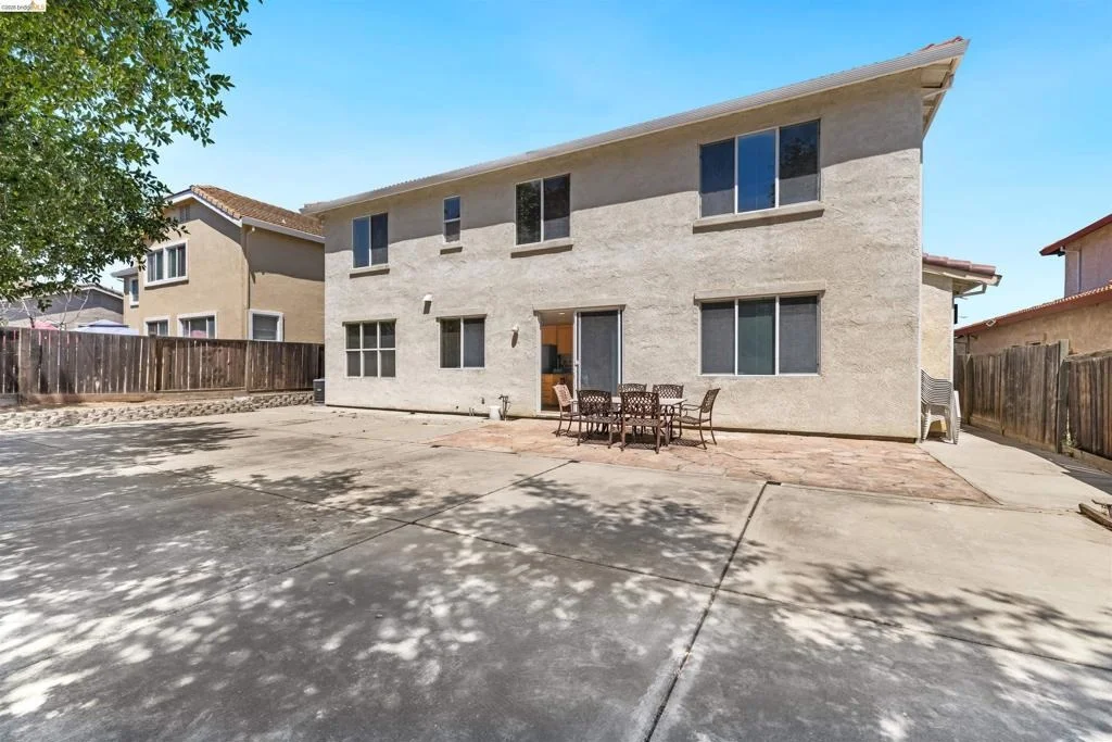 Photo of 1900 Kern Mountain Way