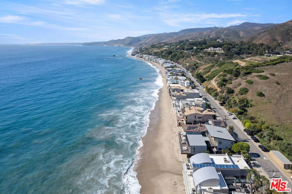 Photo of 24604 Malibu Road