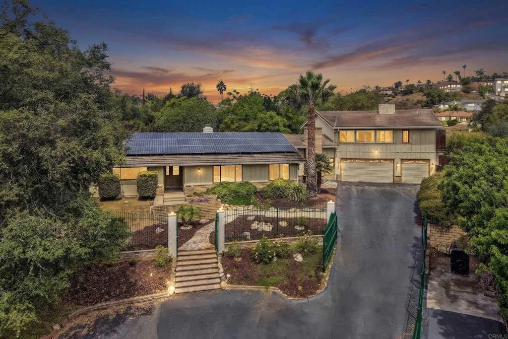 Photo of 3056 Overhill Drive