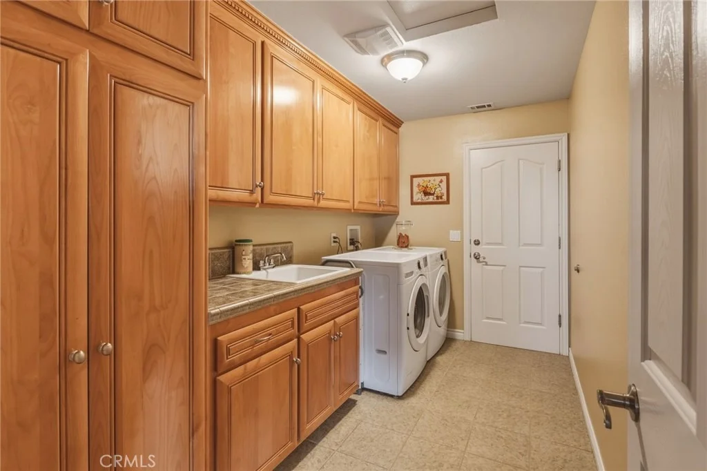 Photo of 11526 Prairie