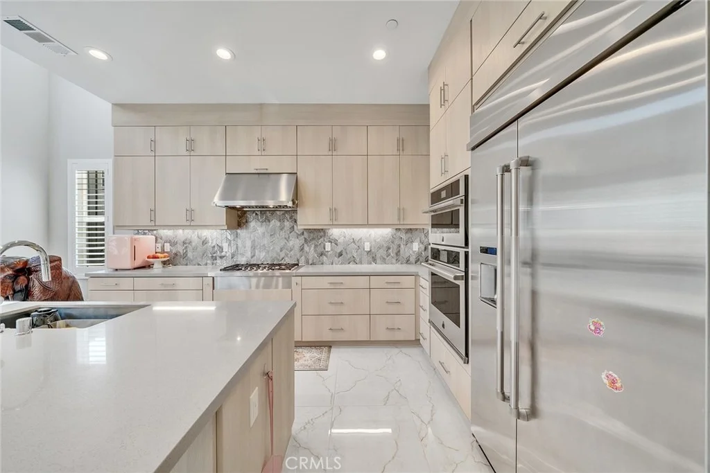 Photo of 220 Amber Oak