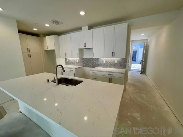 Photo of 7825 Cypress Dr