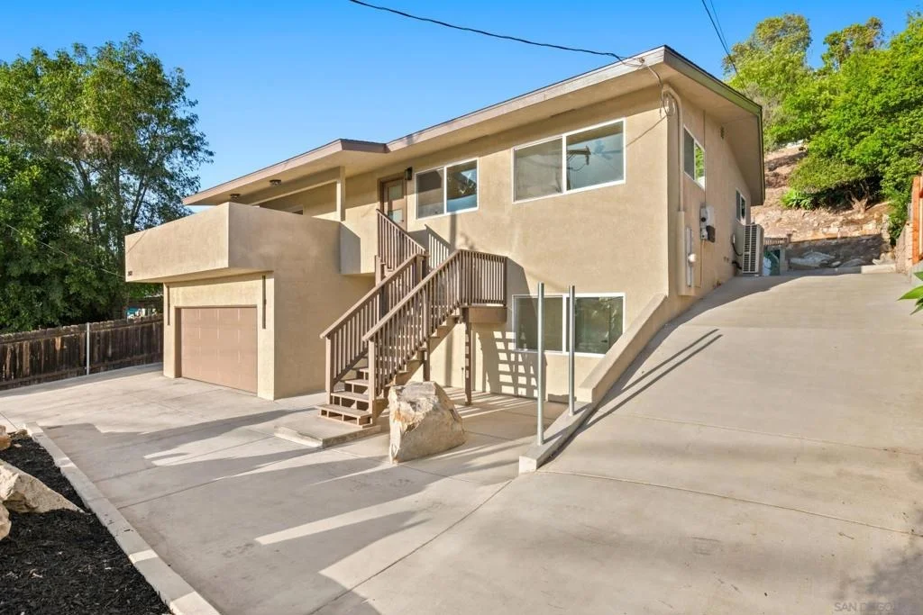 Photo of 2901 Helix