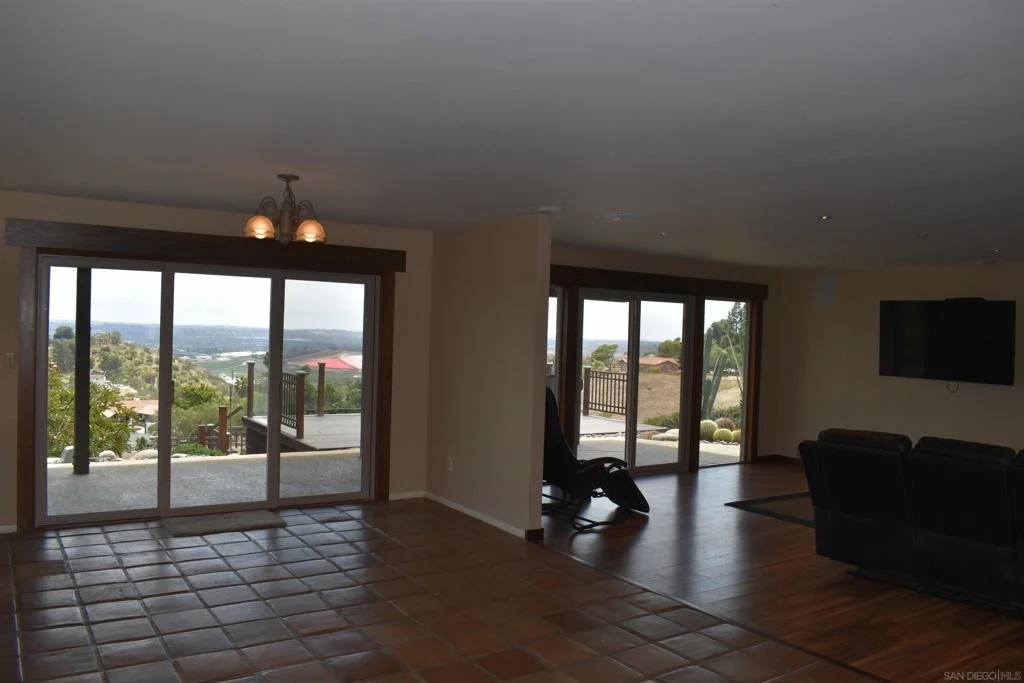Photo of 1549 Sleeping Indian Rd
