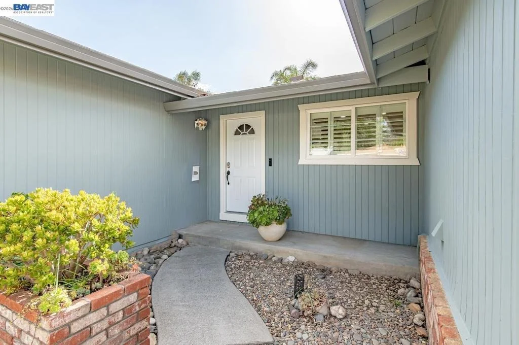 Photo of 1317 Saint Mary Dr