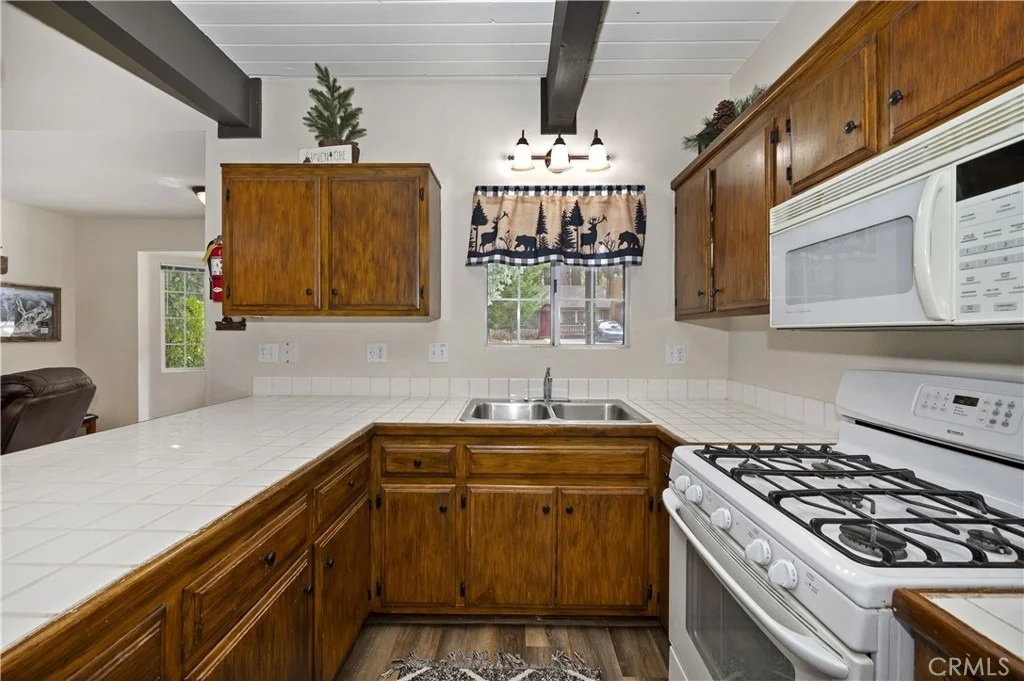 Photo of 42824 Cedar Avenue