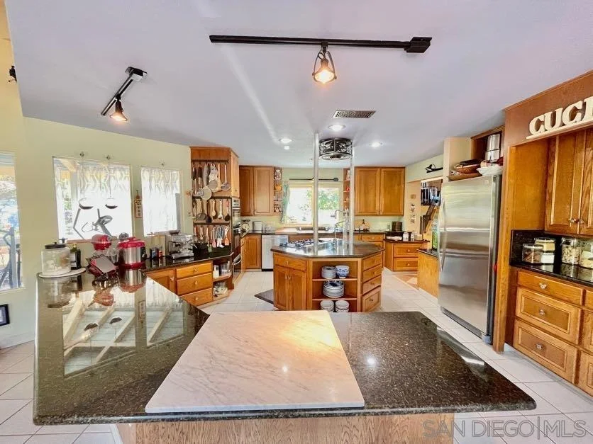 Photo of 5346 Grandridge Rd