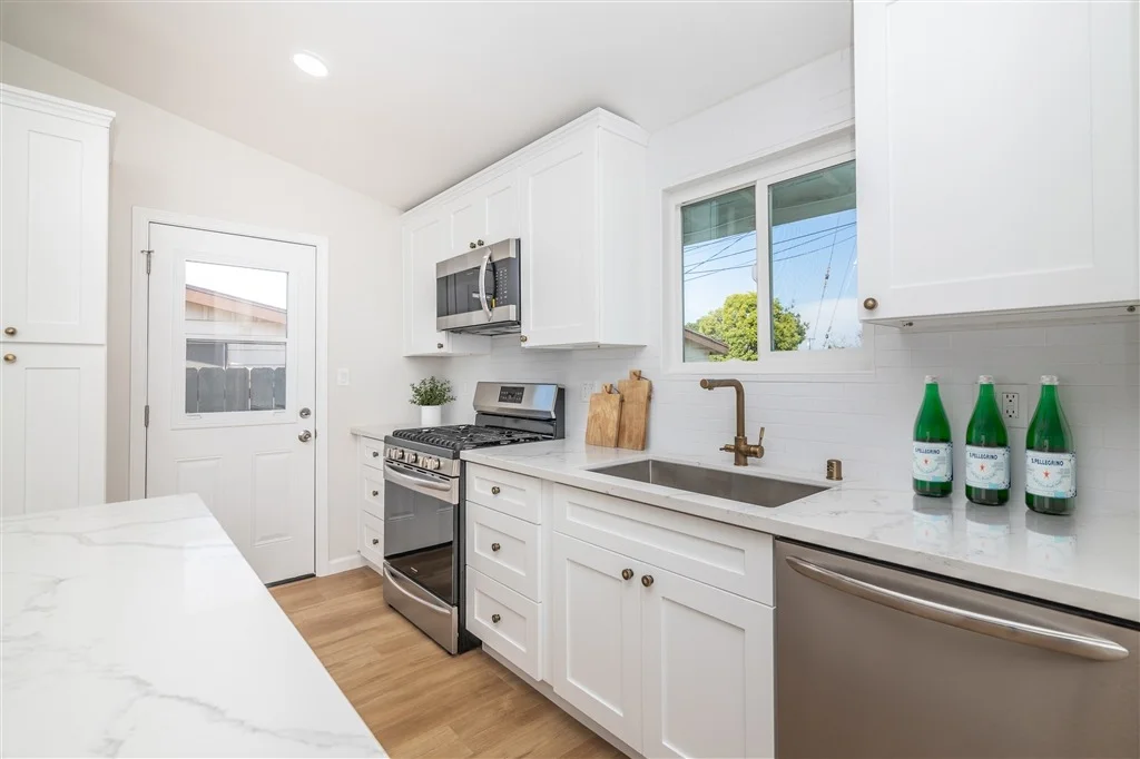 Photo of 2964 Cabrillo Mesa