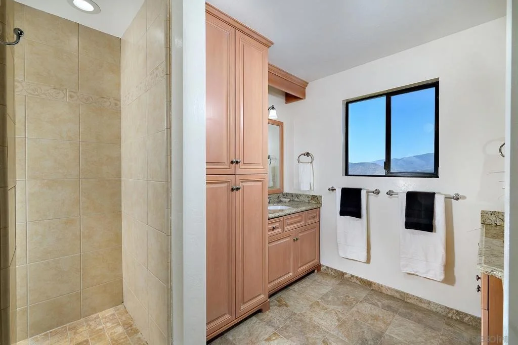 Photo of 13588 Mcnally